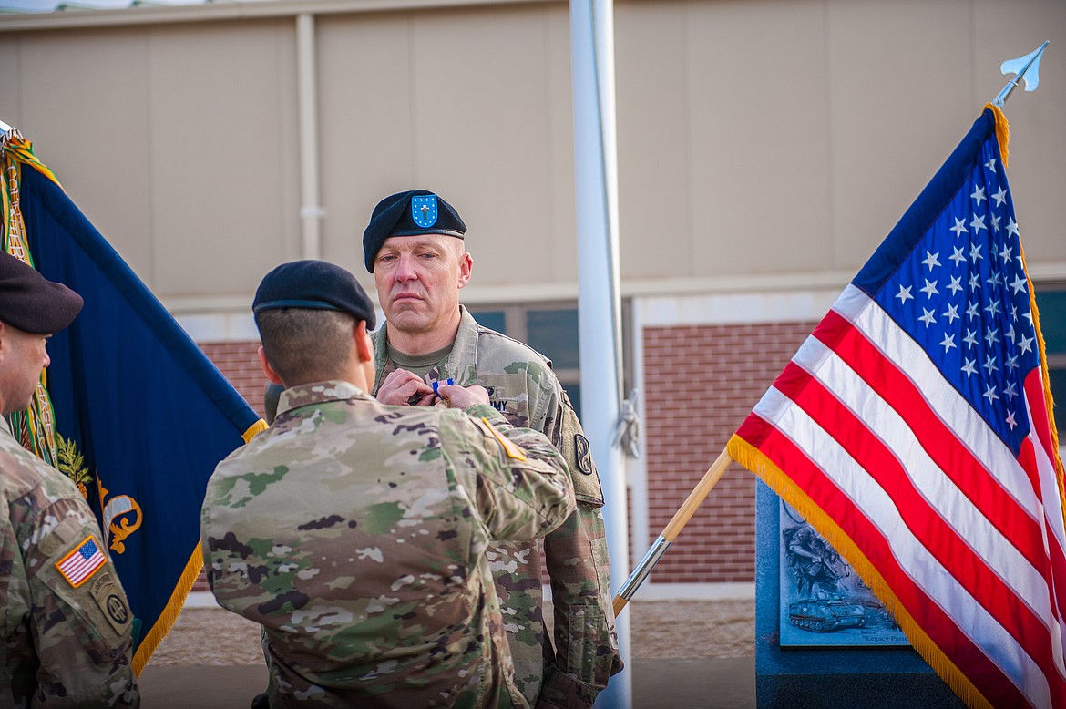 (FORT BENNING, Ga.) &#8211; Distinguished guests, Family members and Soldiers of 1st Battalion, 50th Infantry Regiment gather as Lt. Col. Franklin F. Baltazar, 1st Battalion, 50th Infantry Regiment battalion commander, presents the Soldier&#146;s Medal to Capt. (CH) Matthew C. Christensen, March 14, 2017, here, at 1st Battalion, 50th Infantry Regiment Headquarters on Sand Hill. (Photos by Patrick A. Albright, MCoE PAO Photographer)