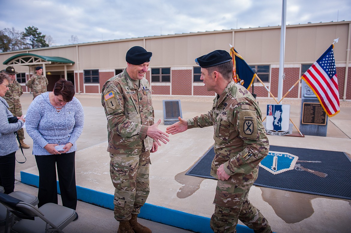 (FORT BENNING, Ga.) &#8211; Maj. Gen. Eric J. Wesley, Maneuver Center of Excellence commanding general, congratulates the Soldier&#146;s Medal recipient, Capt. (CH) Matthew C. Christensen, March 14, 2017, here, at 1st Battalion, 50th Infantry Regiment Headquarters on Sand Hill. (Photos by Patrick A. Albright, MCoE PAO Photographer)