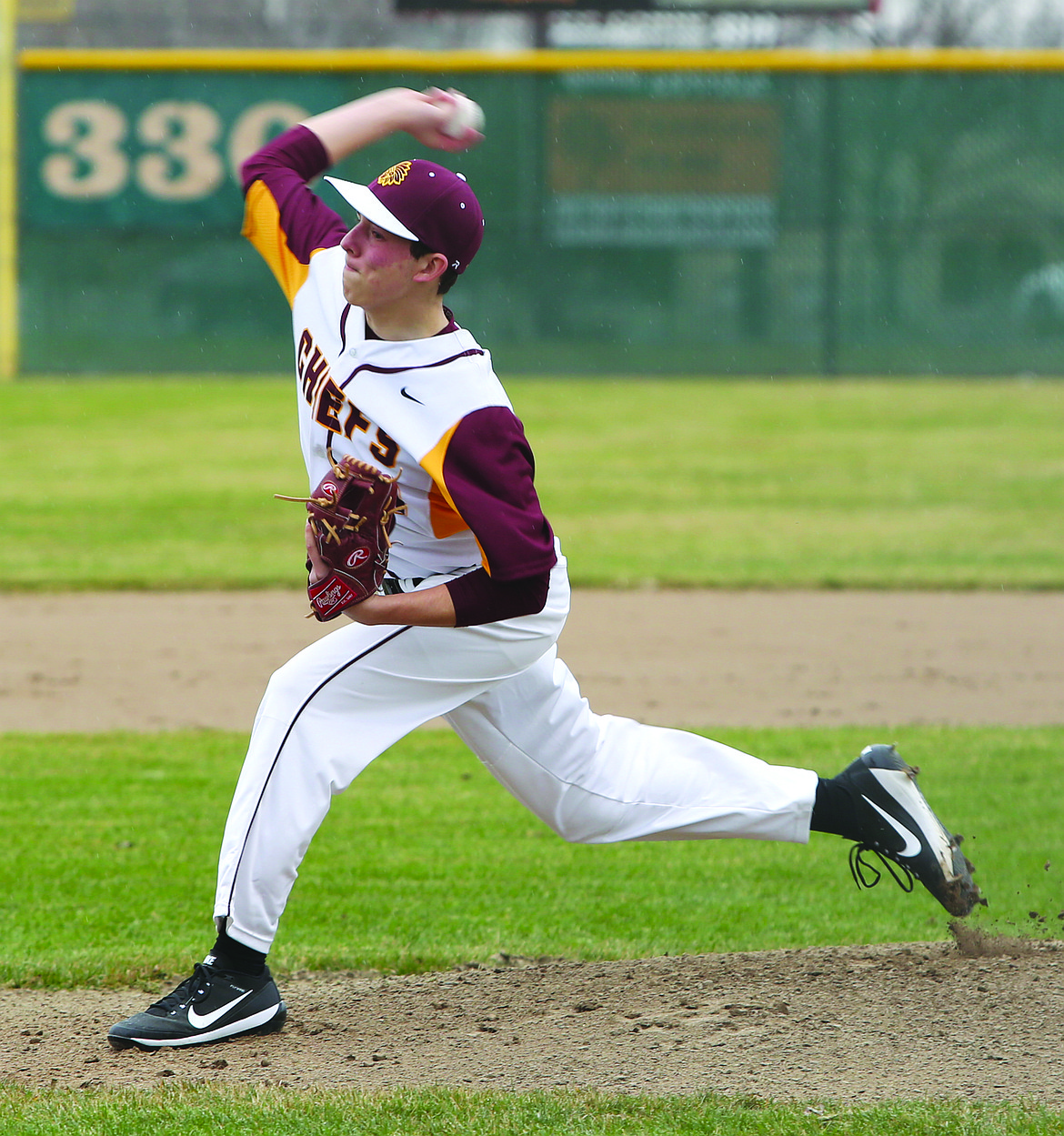 Connor Vanderweyst/Columbia Basin Herald
Moses Lake pitcher Jordan Rios works against Graham-Kapowsin.