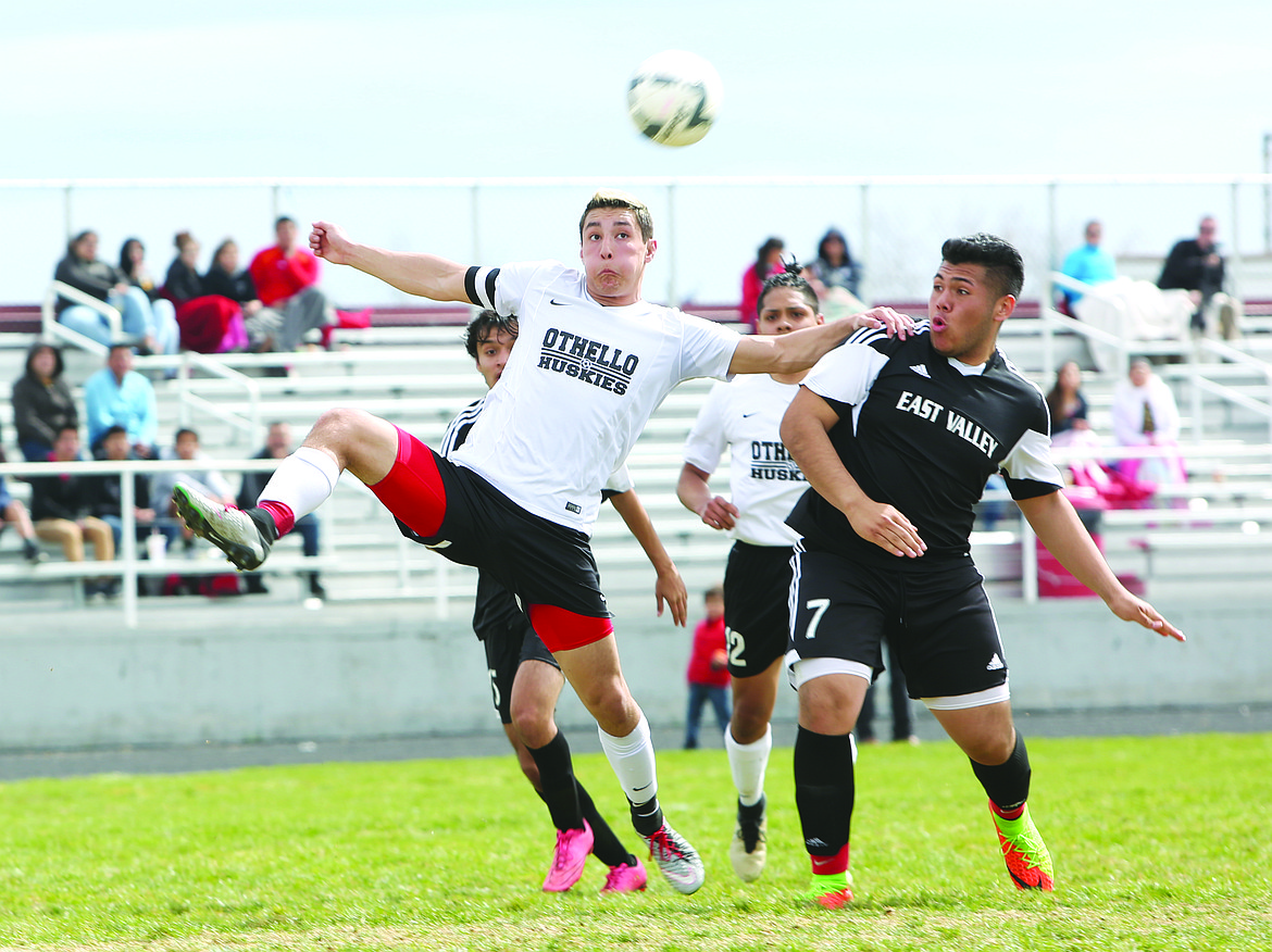 Connor Vanderweyst/Columbia Basin Herald
Othello's Reese Jones reaches out to try and put a touch on the ball against East Valley.