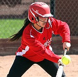 Huskies dominate on the softball diamond