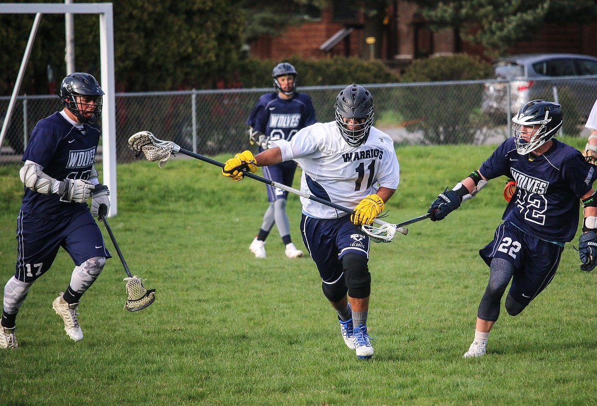 Photo by MANDI BATEMAN
Eli Smith with the ball.