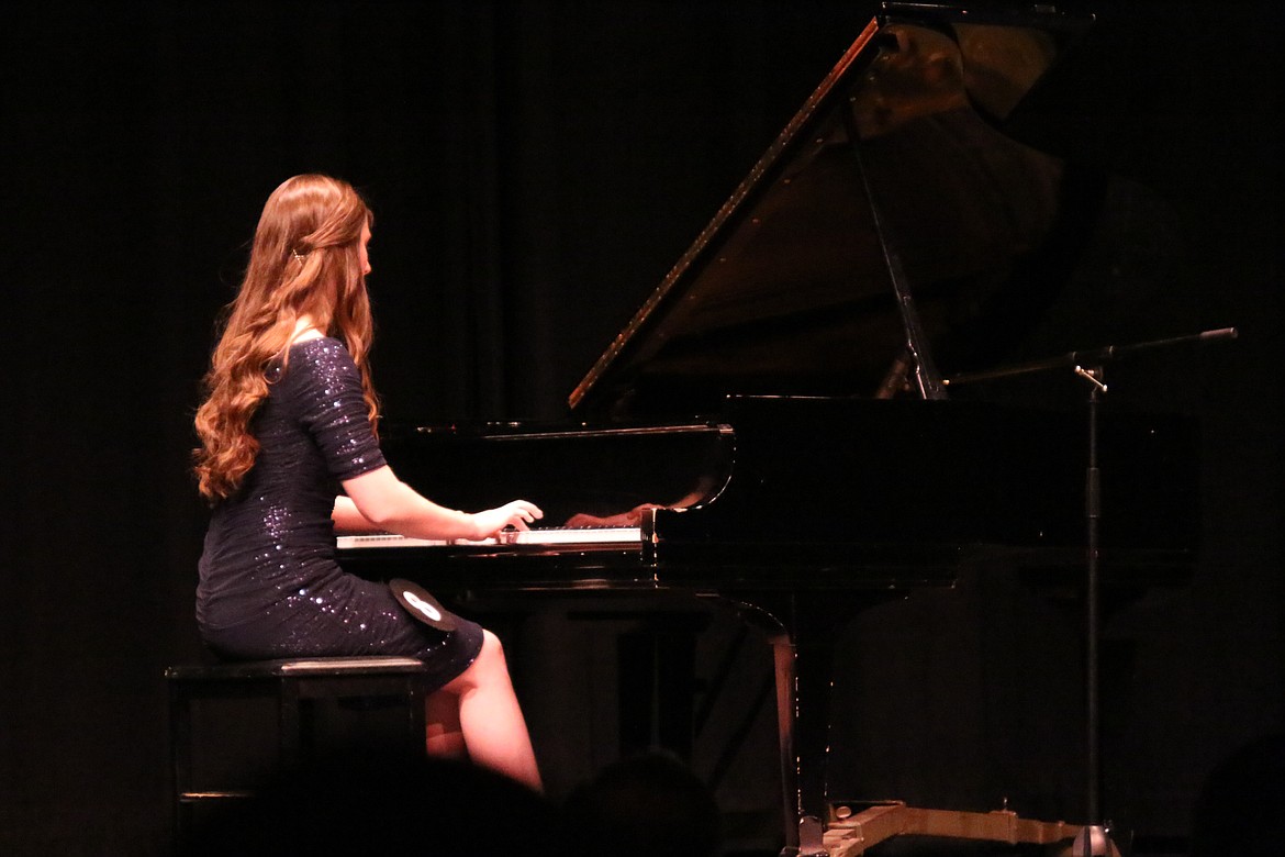 Photo by Mandi Bateman
Hannah Sims, winner of 2017-2018 Distinguished Young Woman of Bonners Ferry, played a piano solo for her talent.