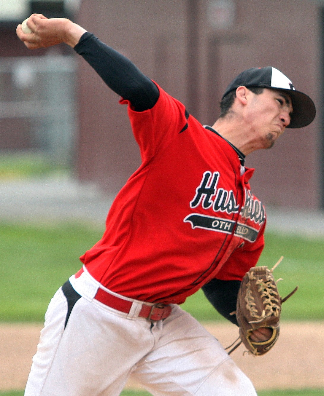 Rodney Harwood/Columbia Basin HeraldOthello relief pitcher TJ Martinez delivers to the plate in the first game of Saturday's CWAC doubleheader with Selah.