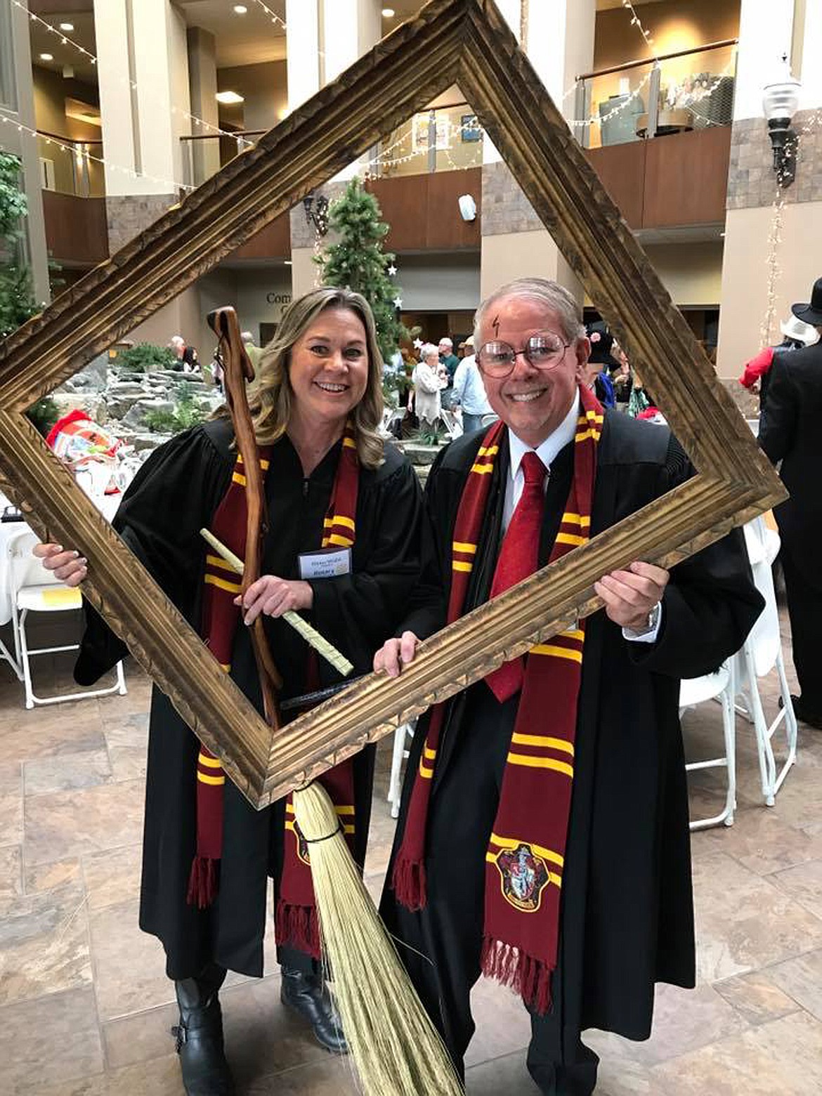 (Courtesy photo)
A Novel Night Gala emcees Dyno Wahl and Pierce Smith get their picture taken at Saturday&#146;s event, held to raise money for the Sandpoint Library&#146;s expansion project.