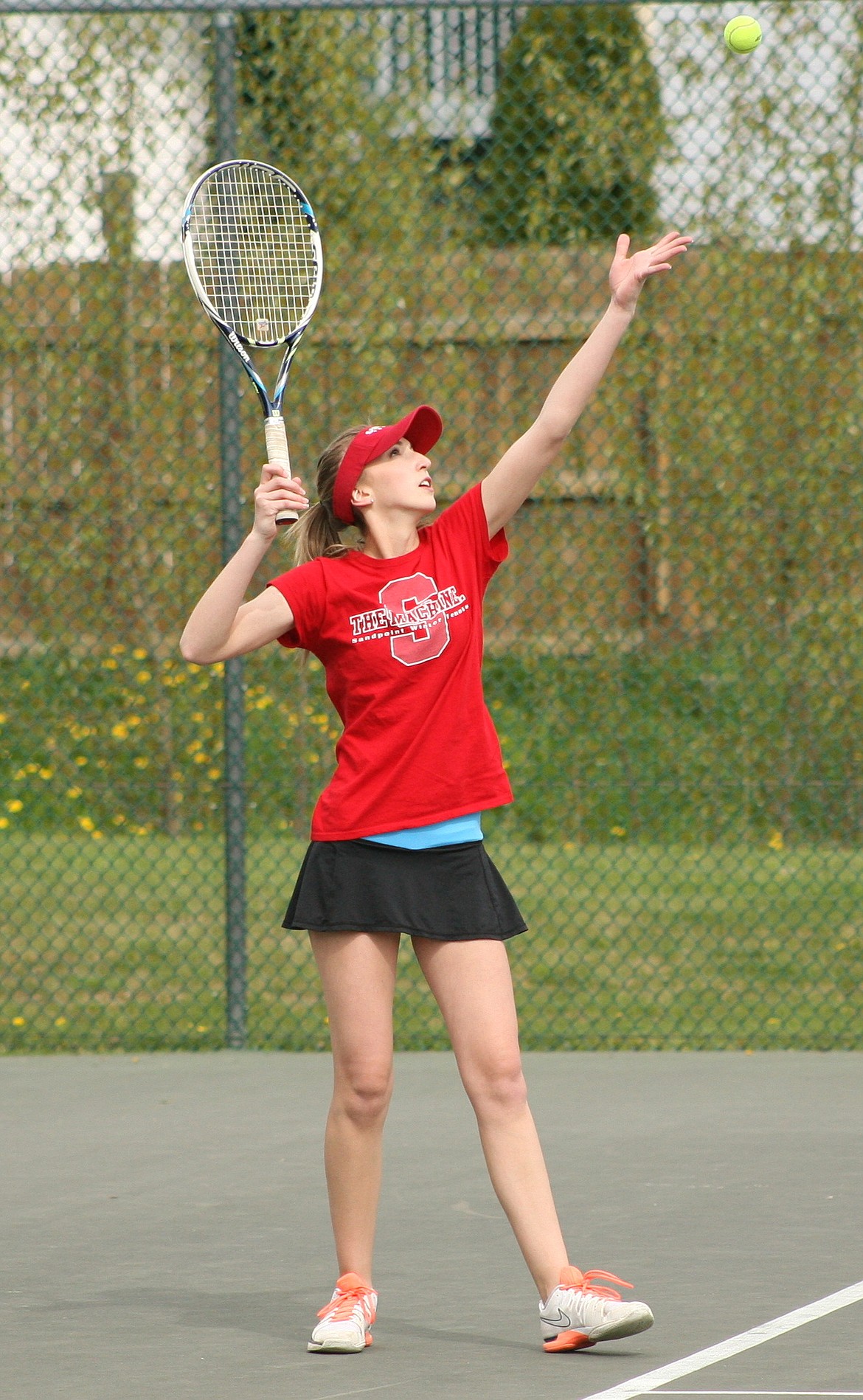 (Photo by ERIC PLUMMER)
Liz Parsley teamed with Connor to earn a crucial win at No. 1 mixed doubles, scoring a tie-breaking win in dramatic fashion.