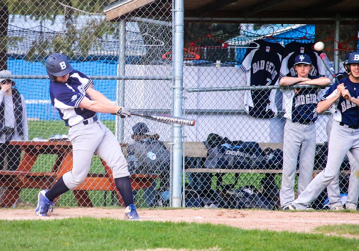 Photo by MANDI BATEMAN
Kevin Gray at bat.