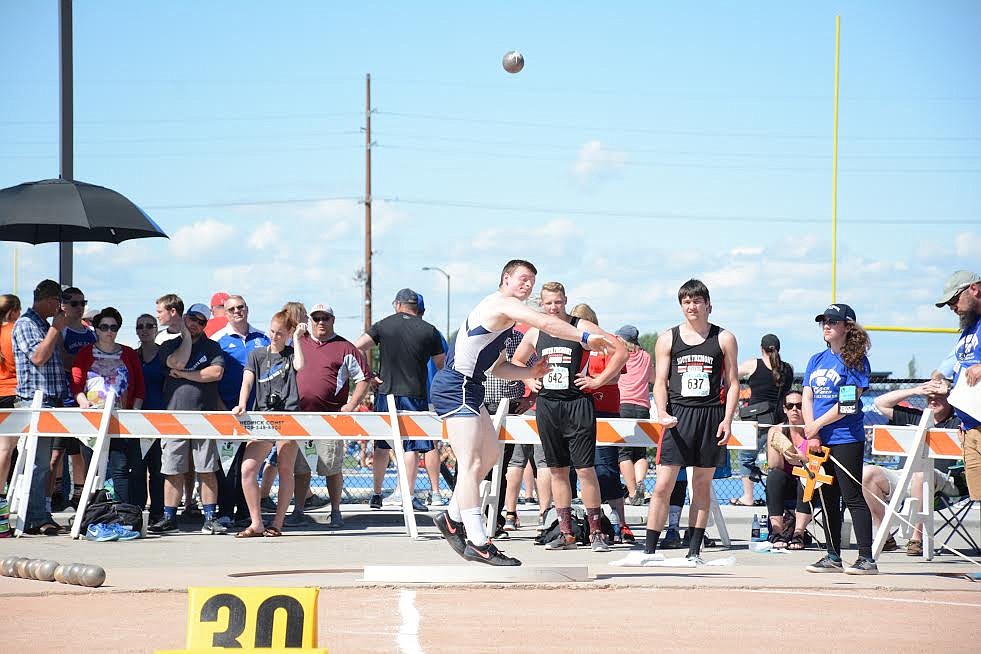 Photo by ROBERT LAVALA
Zack Egge at the shot put at 42&#146; 2.5&#148;.