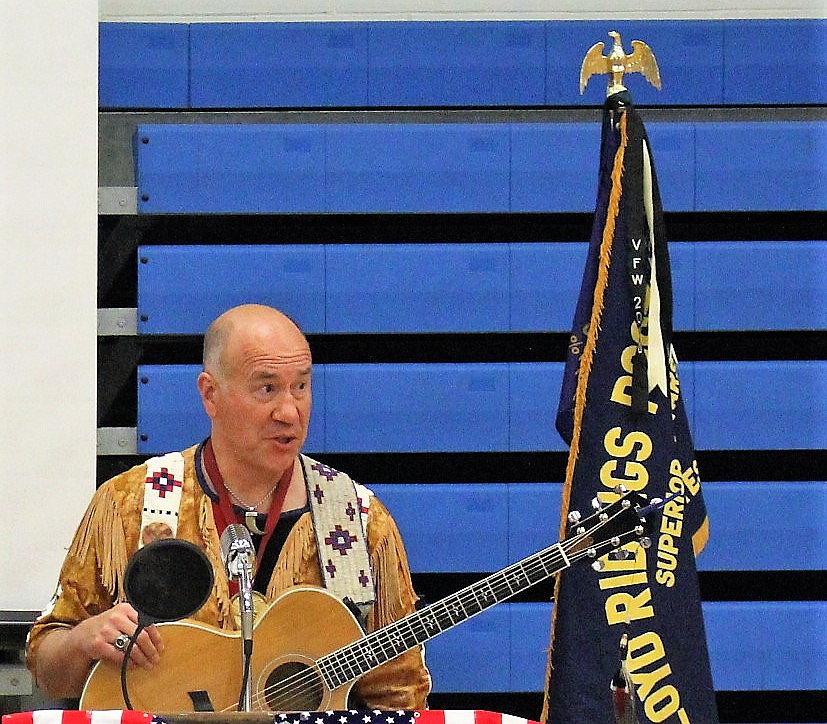 Montana musician Jack Gladstone entertained the audience at this year&#146;s Veterans Appreciation event. (Kathleen Woodford/Mineral Independent).