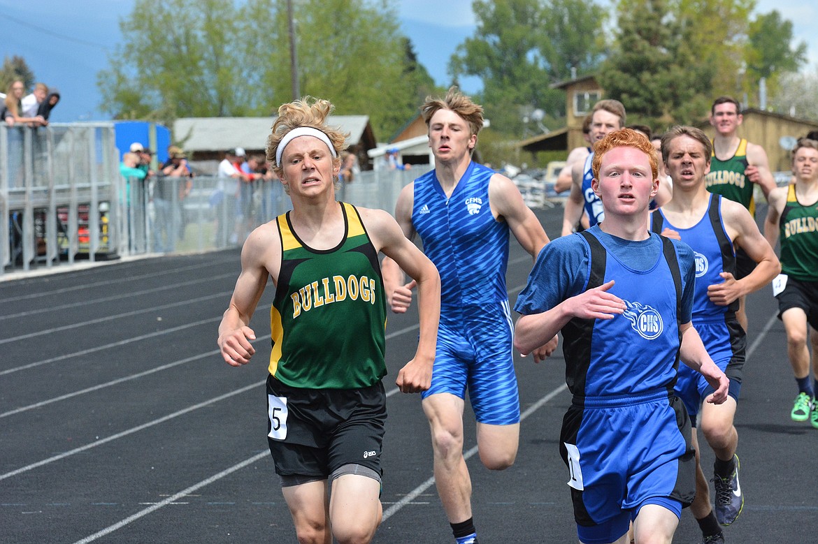 Josh Dudley guts it out in the 800m during the Western A divisional meet in Corvallis. (Photo courtesy Jeff Doorn)