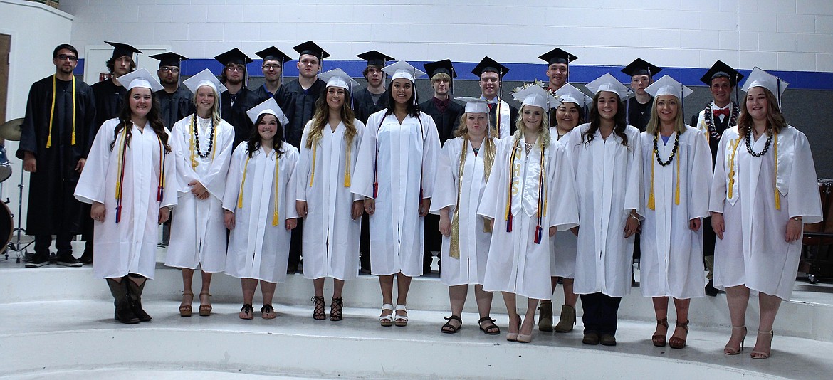 The 2017 Superior graduating class. (Photo by Frankie Kelly)