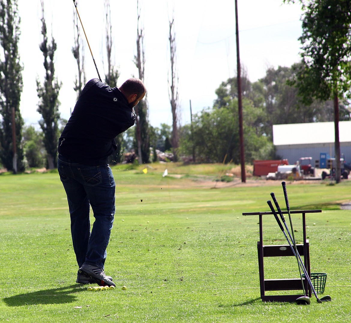 Rodney Harwood/Columbia Basin Herald
Seventy-two golfers on 18 teams helped raise close to $16,000 at the ninth annual Newspapers in Education on Thursday at the Moses Lake Golf Club.