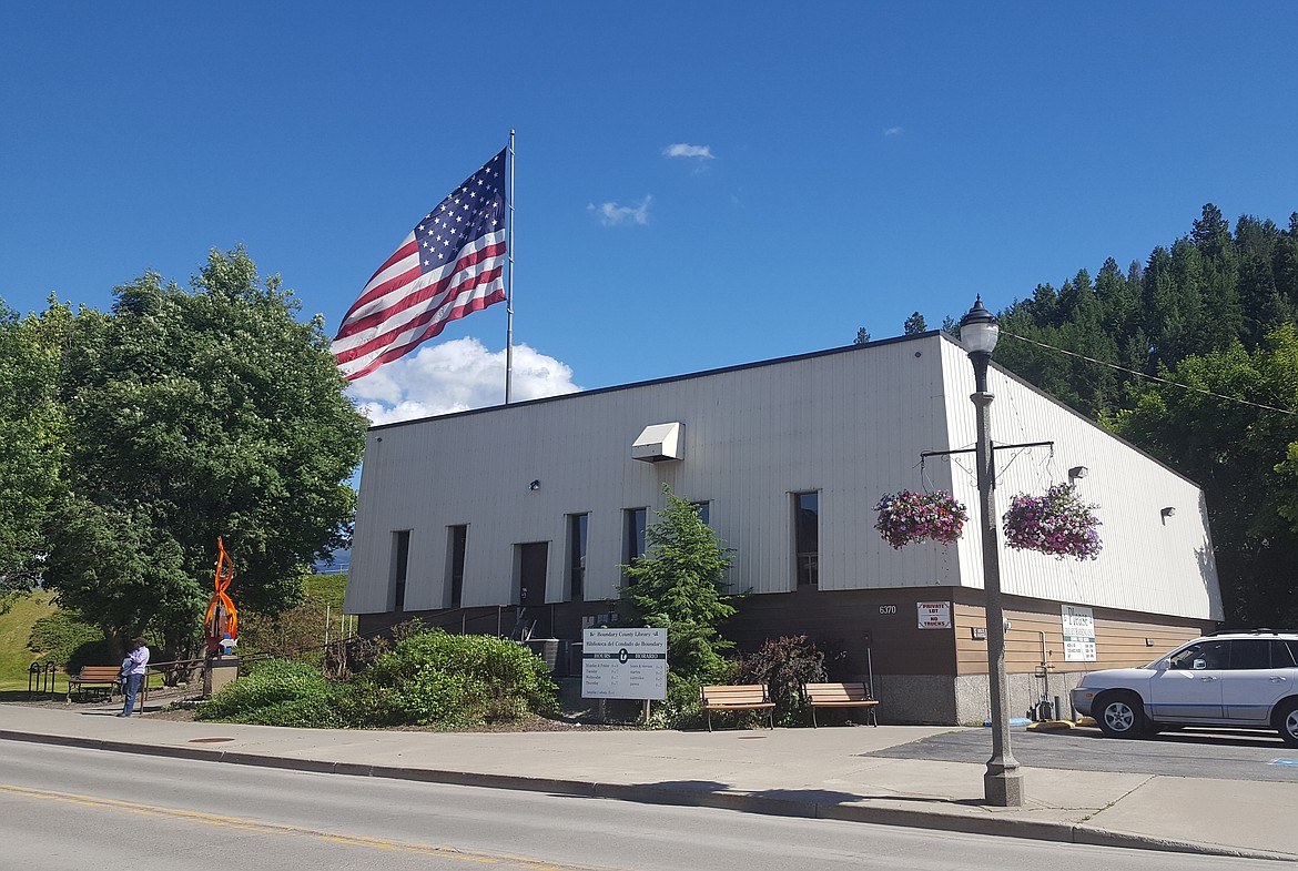 Photo by Mandi Bateman
Boundary County Library with flag flying high.