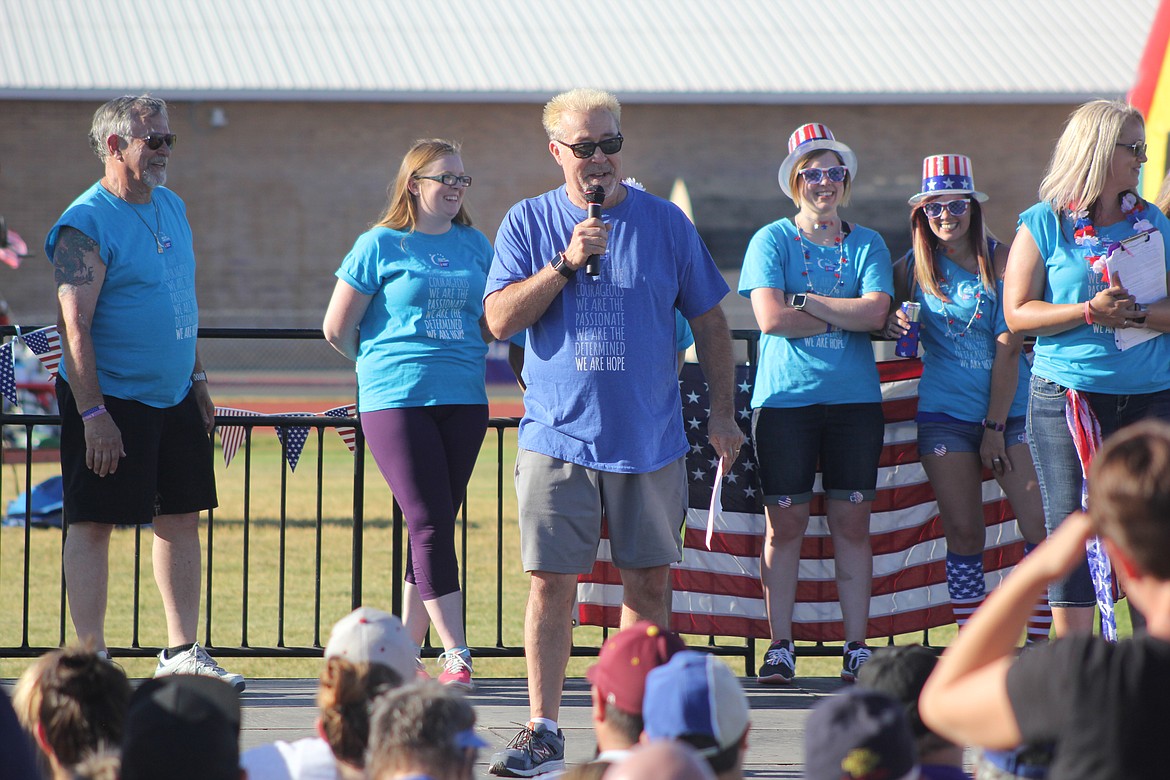 Richard Byrd/Columbia Basin Herald
2017 Moses Lake Relay For Life special guest speaker Mike Leedom addresses the crowd of Relay participants Friday night.