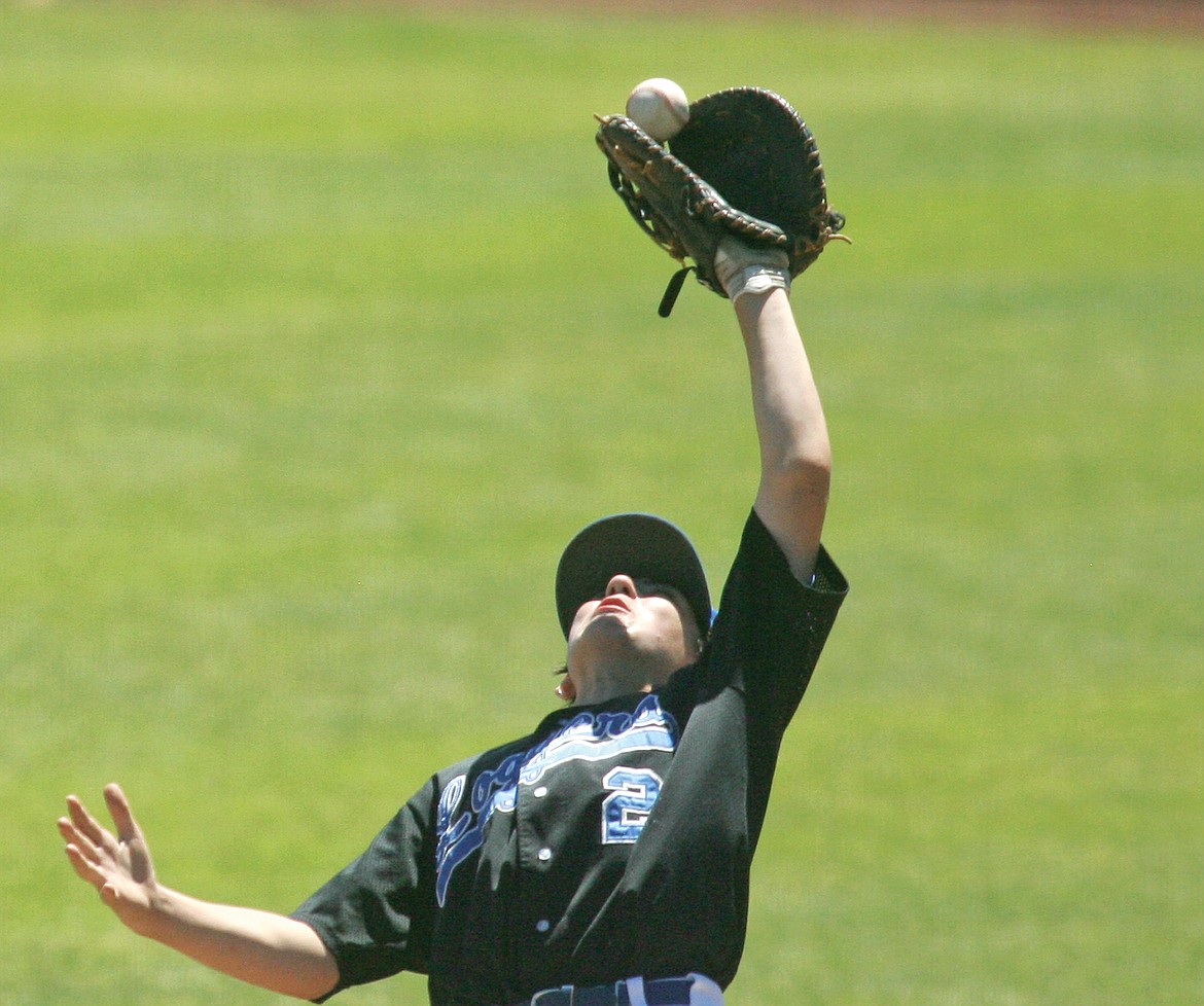 First baseman Trey Thompson second out bottom of fifth inning vs. Bitterroot Bucs June 25. Loggers fall 8-0, take fourth place in Big Bucks Tournament 2017. (Paul Sievers/The Western News)