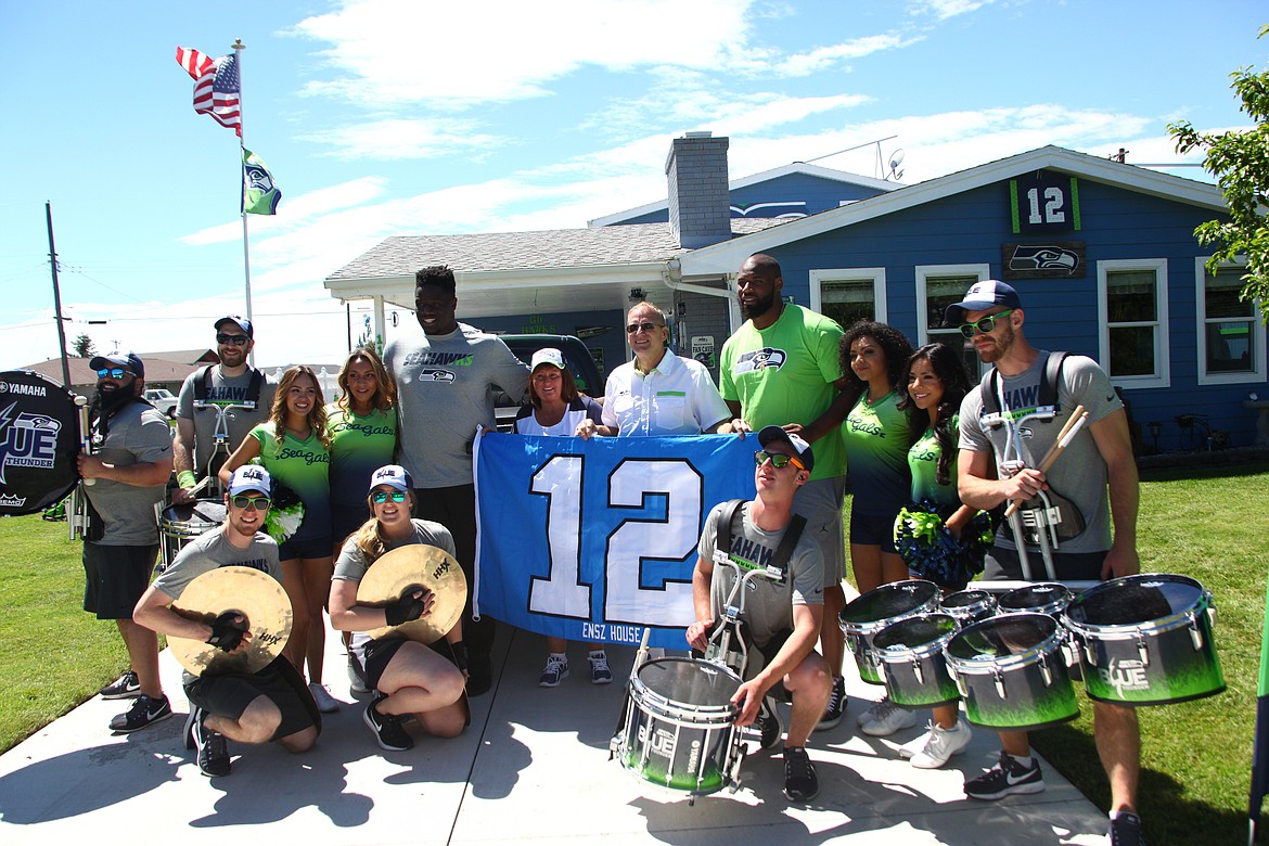 Seattle Seahawks Birdhouse