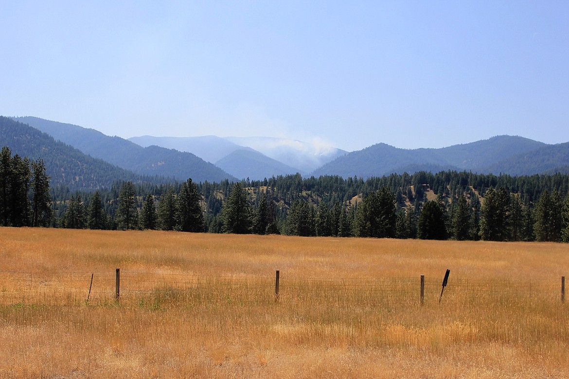 The Sunrise Fire burning 12 miles east of Superior has grown to 1,000 acres and threatens approximately 50 homes in the Quartz Creek area. (Kathleen Woodford/Mineral Independent)