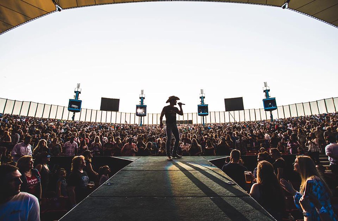 Dustin Lynch (Courtesy photo)