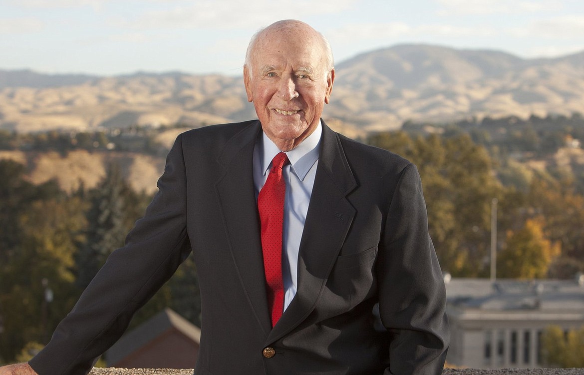 3:
Katherine Jones/Idaho Statesman via AP
Former Idaho governor and Interior secretary Cecil Andrus, shown here at his office in Boise on Oct. 14, 2001, died on Thursday night. He was 85.