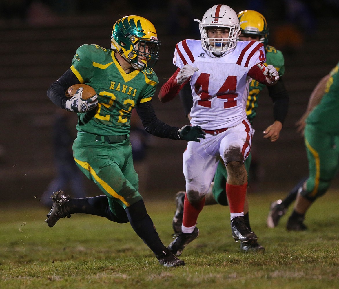 (Photo by JASON DUCHOW PHOTOGRAPHY)
Junior linebacker Payton Cox is one of three returning all-league players giving the Bulldogs high hopes for a strong season.