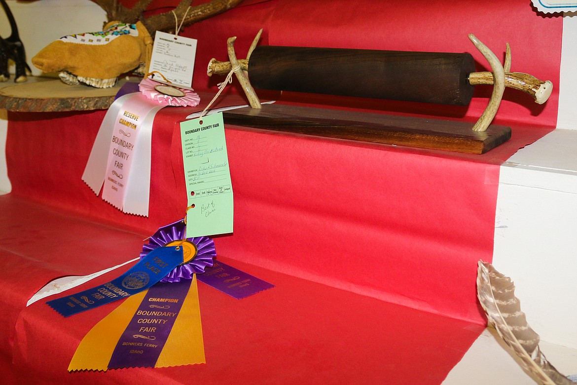 Photo by Mandi Bateman
Champion and Best of class rolling pin and stand
made by Richard Schnuerle.