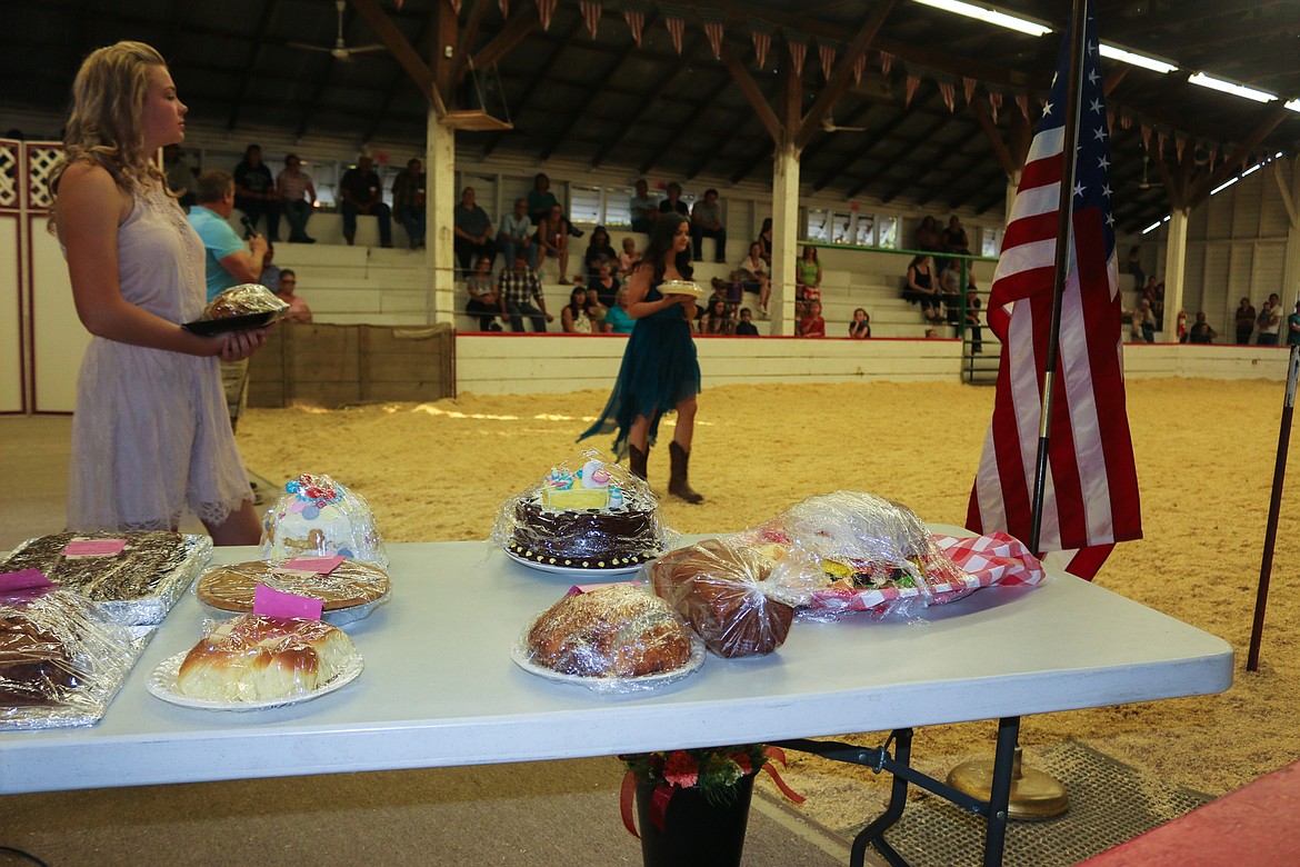 Photo by Mandi Bateman
Baked Goods Best of Class entries were auctioned off during the Opening Ceremonies.