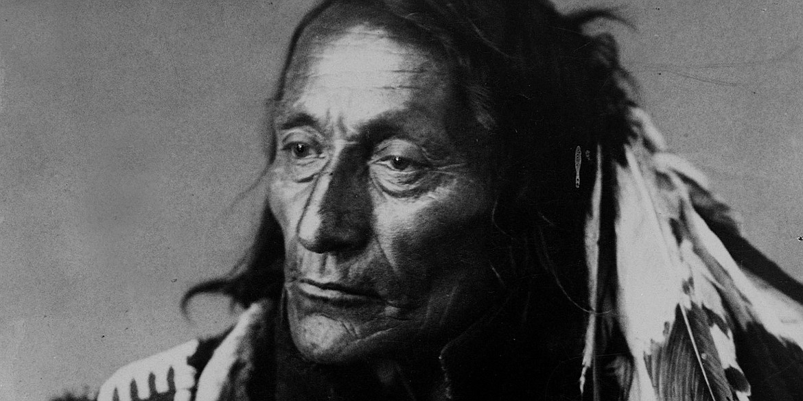 ALEXANDER J. ROSS/National Archives of Canada
Chief Crowfoot of Siksika First Nation (Indians) in Canada, was a warrior in 19 battles but sought peace.