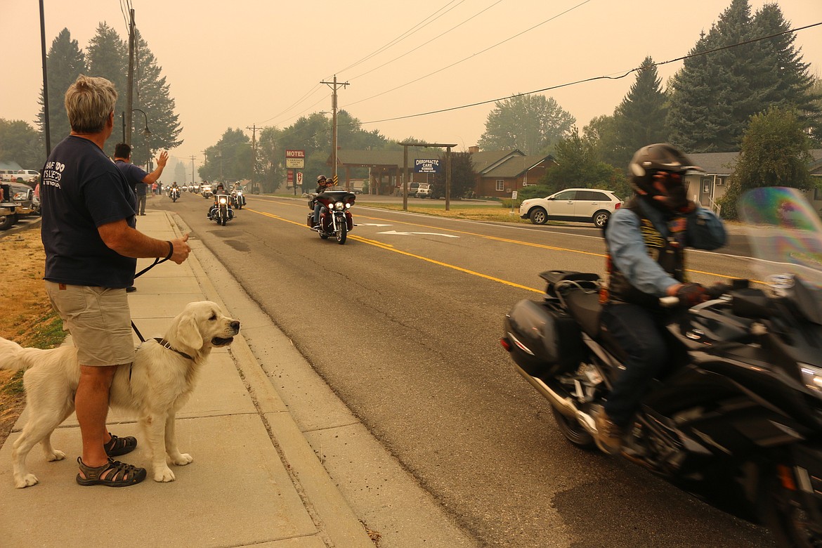 Photo by Mandi Bateman
The intense smoke did not stop people from attending the passing through of The Wall That Heals, and it did not stop the bikers from joining the ride.