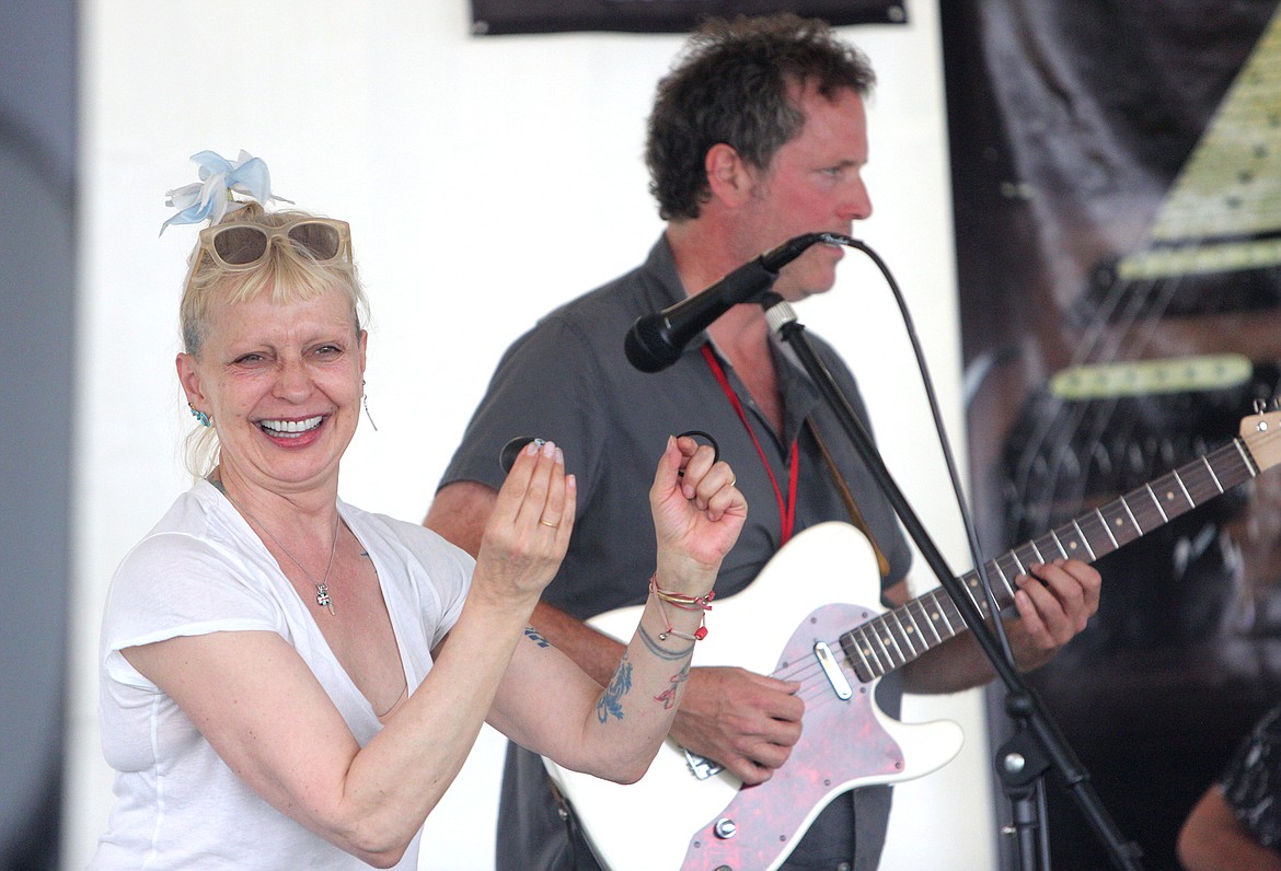 Renowed world musician and singer-songwriter Leni Stern hops on stage to play the egg with workshop jazz guitar instructor Mark Dziuba. (Mackenzie Reiss/Daily Inter Lake)