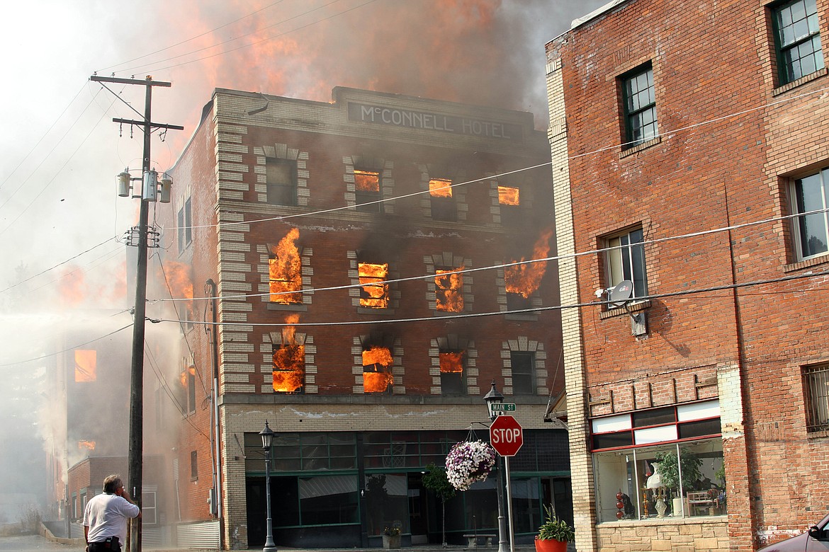 Photo by JOSH MCDONALD
The McConnell Hotel at 3:15 p.m. from the same angle before the south wall collapsed Tuesday.