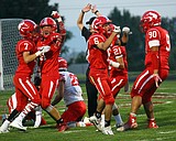 Othello defense generates 6 turnovers, Huskies win first game of season