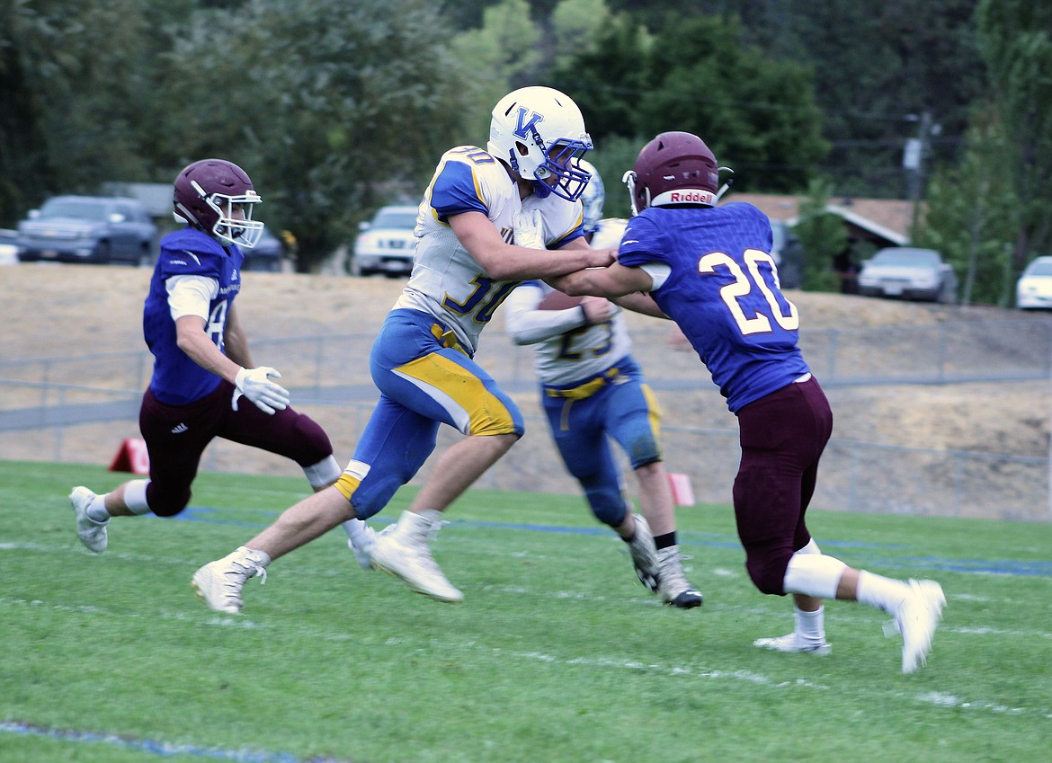 The Clark Fork Mountain Cat football team played the Victor Pirates during their homecoming game on a chilly Friday evening with a 72-40 loss. (Photo by Frankie Kelly)