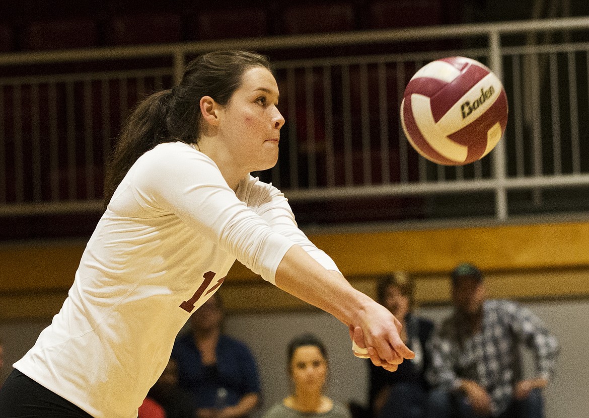 LOREN BENOIT/Press
Kaitlyn Christensen of North Idaho College passes the ball to a teammate during Wednesday night&#146;s match against Community Colleges of Spokane.