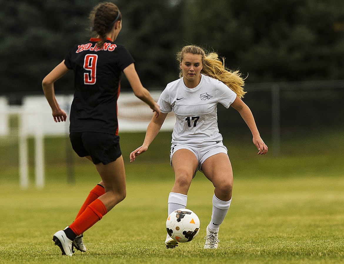 LOREN BENOIT/Press
Larissa Bailey will help anchor the Lake City Timberwolves as they battle against Eagle (11-5-2) at Meridian High today. She is photographed here dribbling the ball against Post Falls during the 5A Region 1 Championship game on Oct. 20.