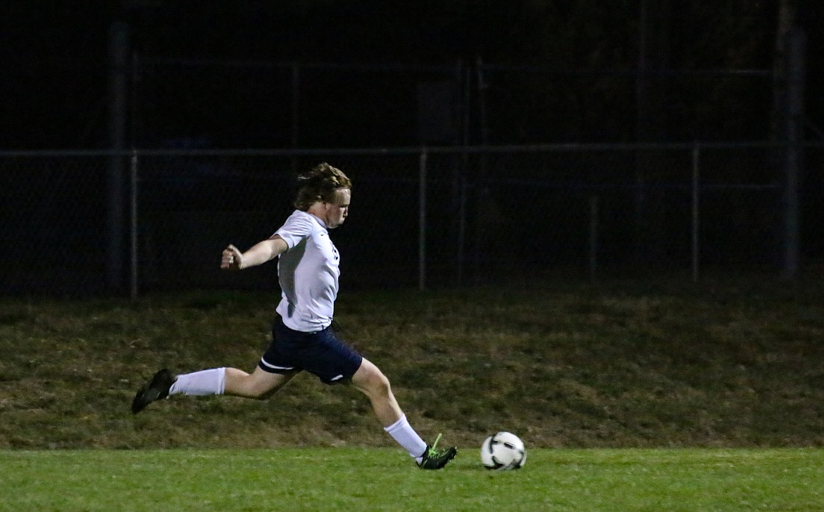 Photo by Mandi Bateman
Drew Foster preparing to clear a ball from Bonners Ferry&#146;s back field.