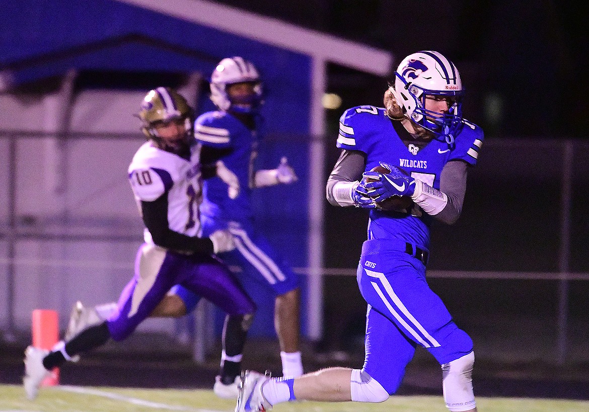 Drew Morgan with a touchdown catch against Polson.