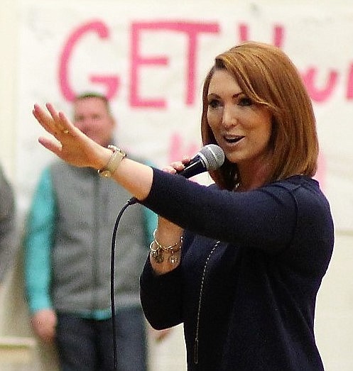 Author and singer Jessie Funk talked to students about being positive and to stay away from toxic individuals. (Kathleen Woodford/Mineral Independent)