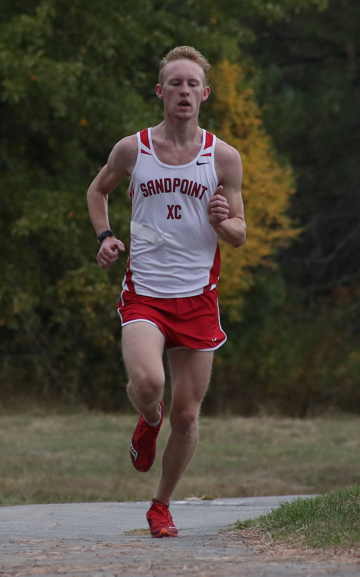 (Photo by ERIC PLUMMER)
Senior Garrett Pierce was the second Bulldog boys runner at the state meet.