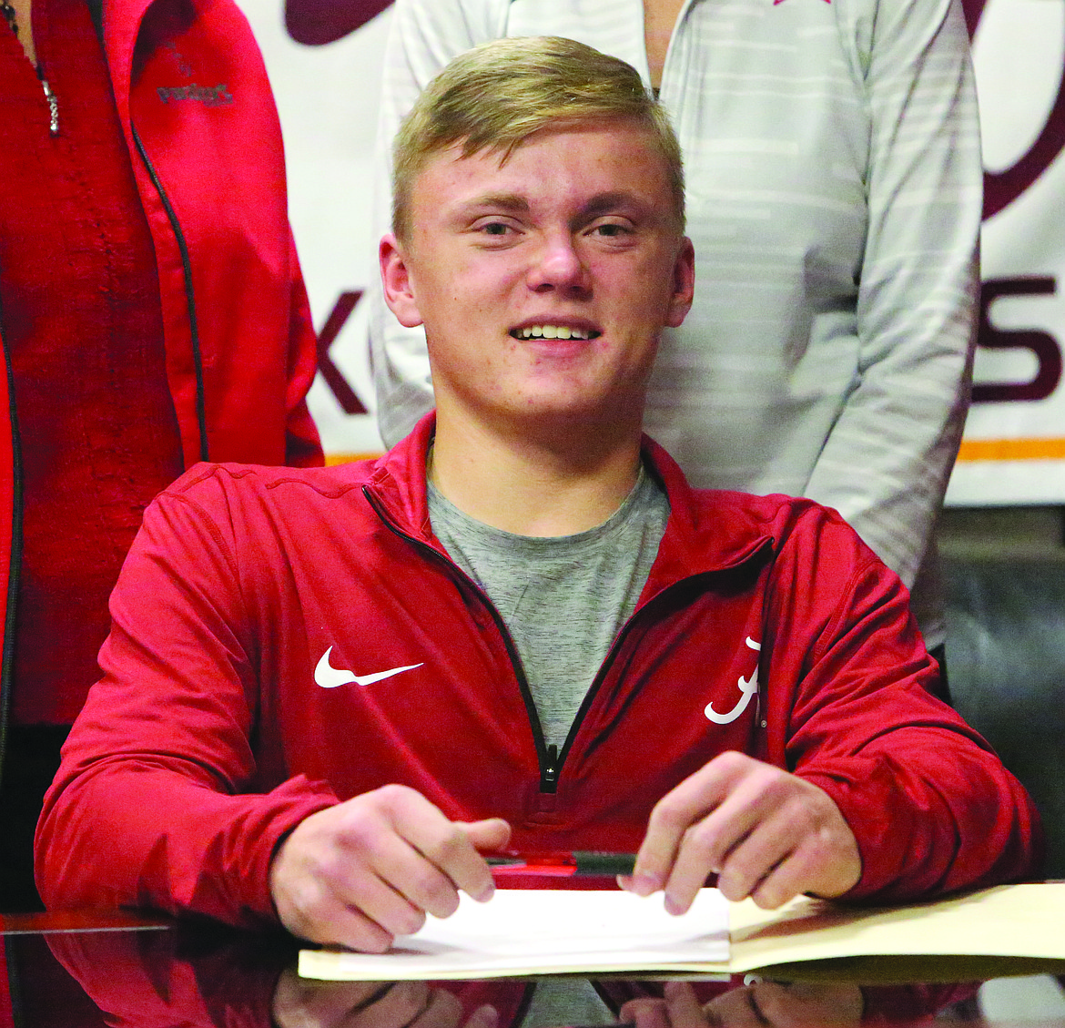 Connor Vanderweyst/Columbia Basin Herald
Moses Lake para-athlete Spencer Kimbro signed his national letter of intent to the University of Alabama.