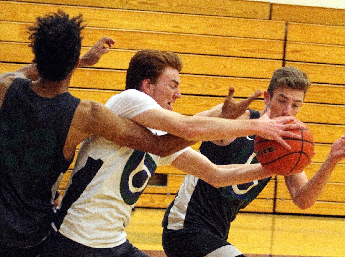 Rodney Harwood/Columbia Basin Herald
The Big Bend Community College men's team plans to play an intense pressure defense and fast-paced running style offense this season. Even the practices got pretty intense on Tuesday at DeVries Activity Center.