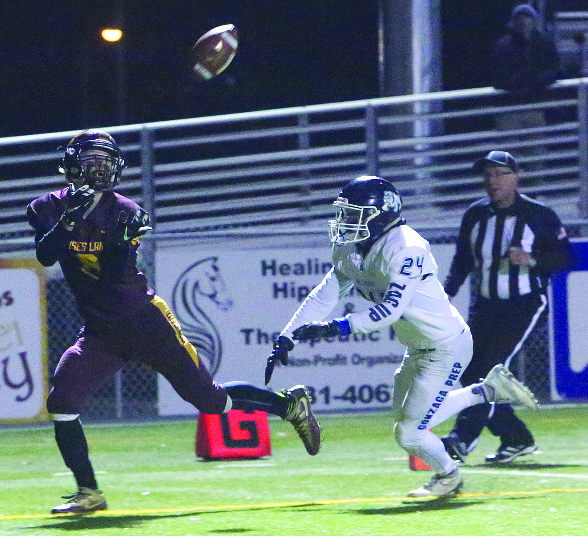 Connor Vanderweyst/Columbia Basin Herald
Moses Lake wide receiver Dalenh Anderson hauls in a 15-yard touchdown.