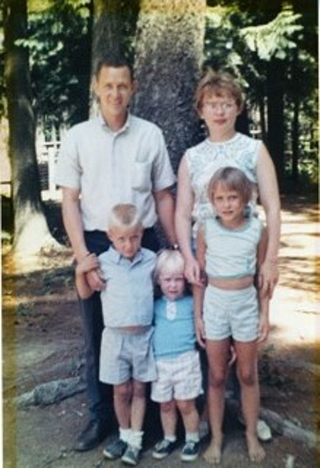 (Courtesy photo)
This photo was taken the day the Rench family moved from Wenatchee, Wash., to Sandpoint after purchasing the Bi-Rite Drug Store in 1967.