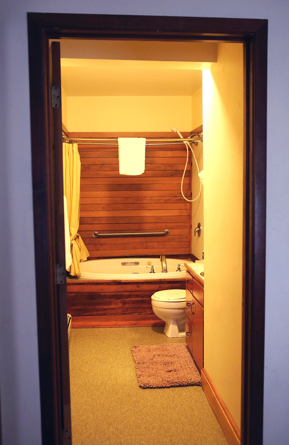 The bathrooms in units at Alameda&#146;s Hot Springs Retreat feature large tubs that can be filled with mineral waters straight from local hot springs. (Mackenzie Reiss/Daily Inter Lake)