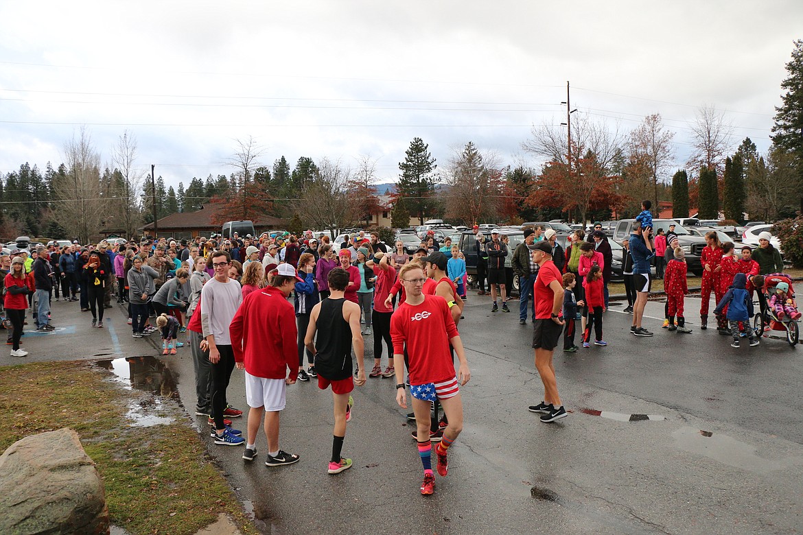 (Photo by CAROLINE LOBSINGER)
Turkey Trot participants get ready for the start of the 10th annual Turkey Trot on Thanksgiving Day. The event, which is sponsored by Sandpoint Parks &amp; Recreation and Sandpoint West Athletic Club, raises donations and food for the Bonner Community Food Bank.