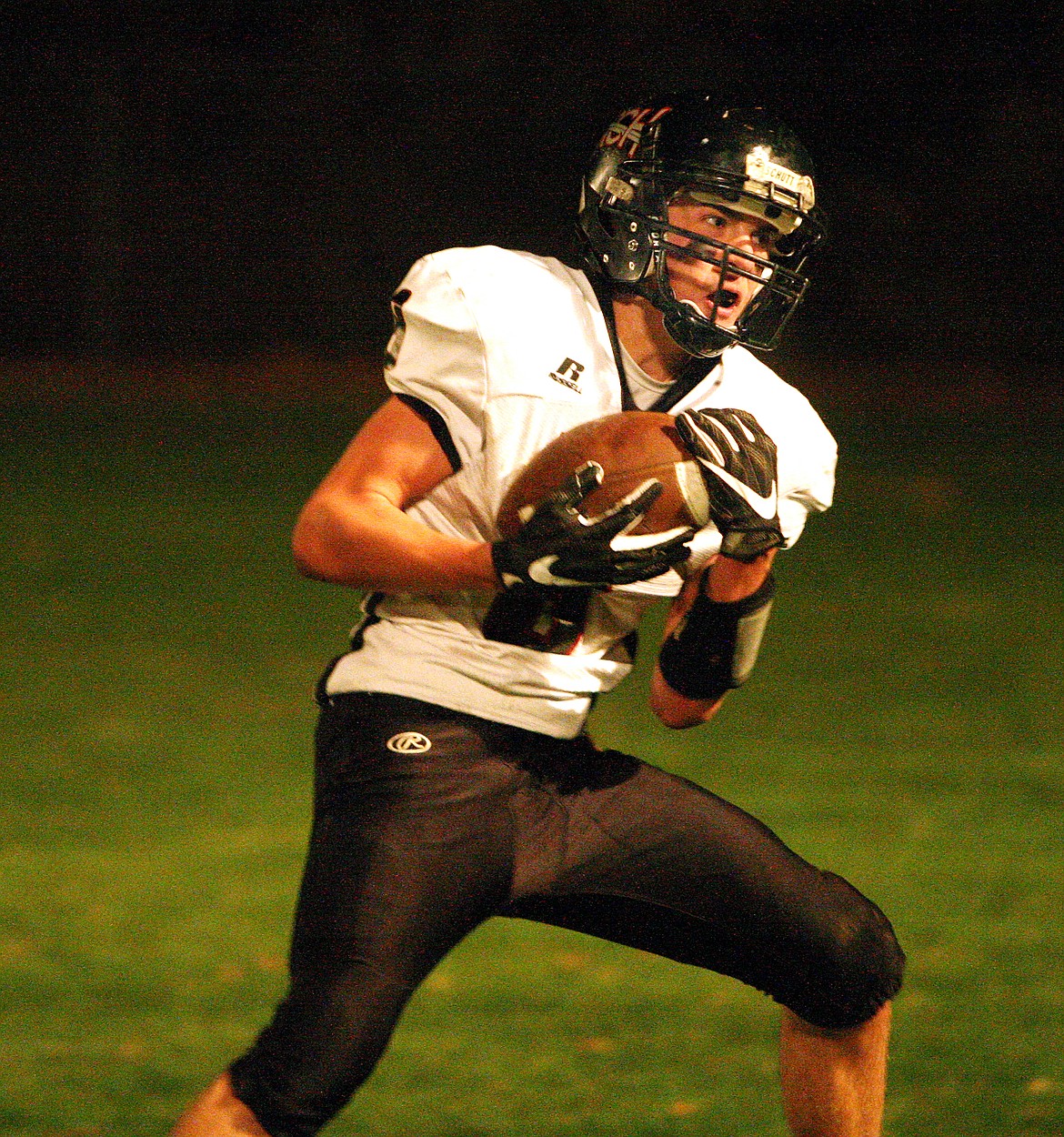 Rodney Harwood/Columbia Basin HeraldAlmira/Coulee-Hartline receiver Gage Burchill is one of several deep threats on the Warriors receiving corps this season.