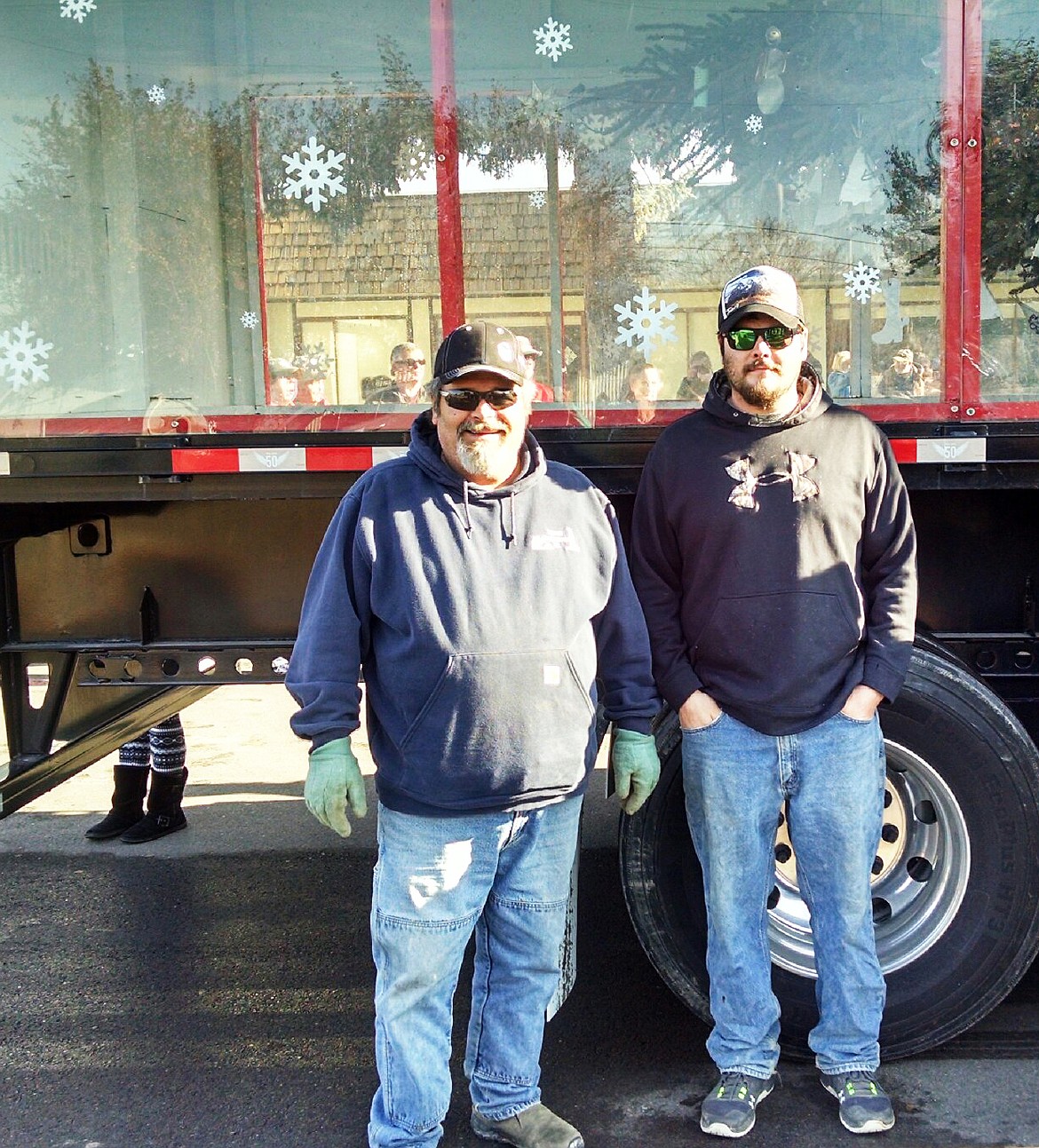 Buck and Tony Larson didn&#146;t want to miss the opportunity to see Larry and the Christmas Tree in Plains (Clark Fork valley Press)