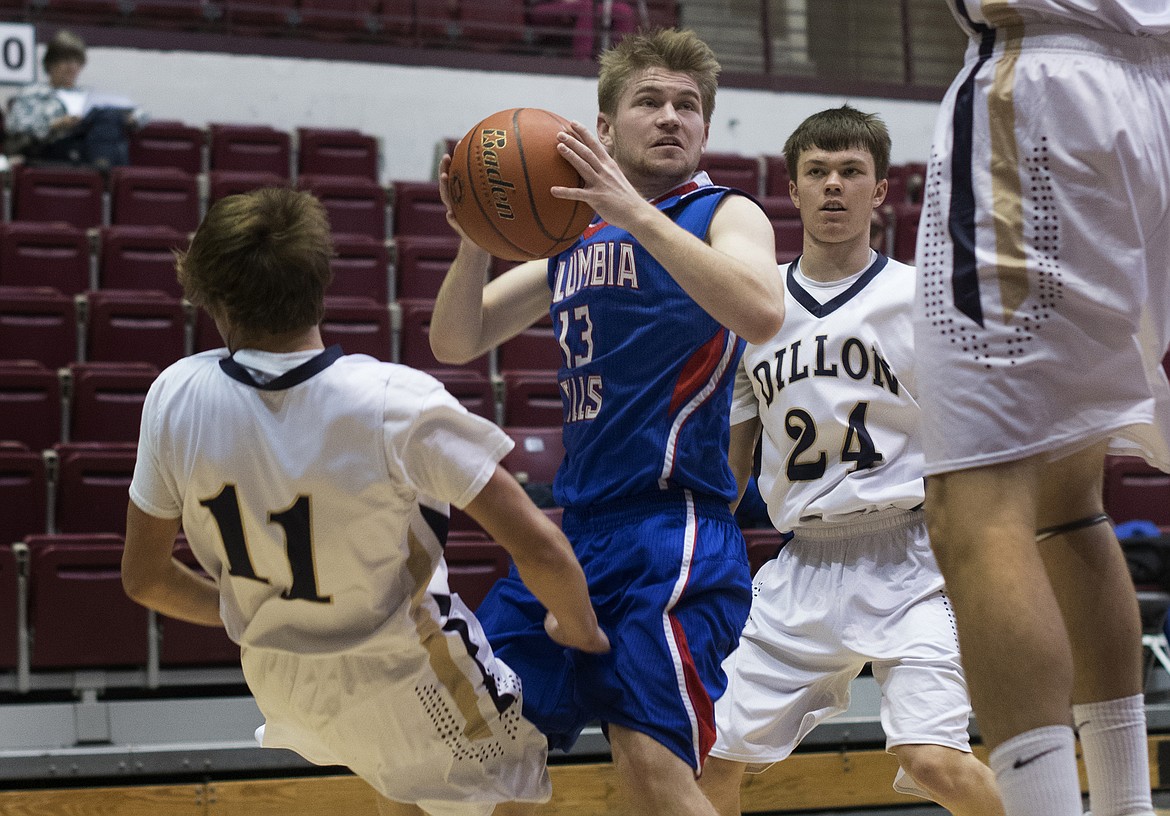 Lowell Panasuk looks to make a move against Dillon. (Jeremy Weber photo)