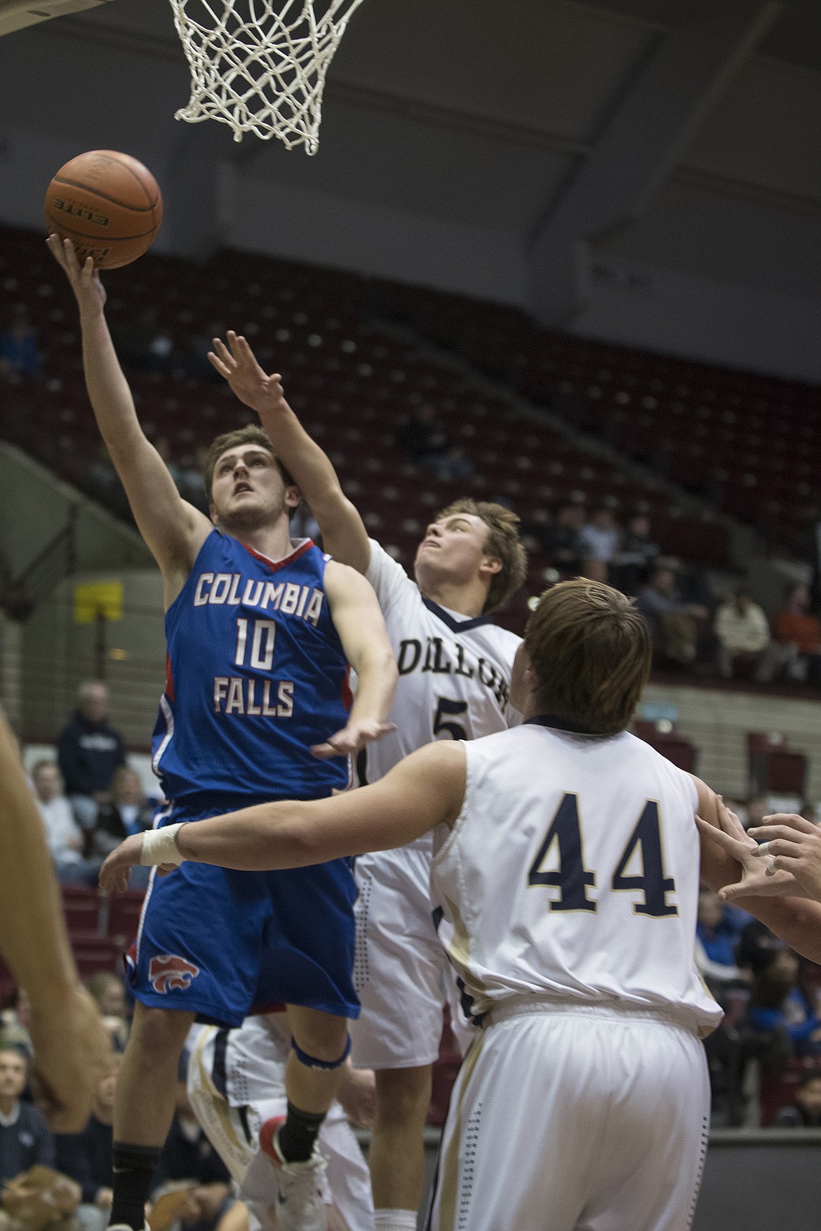 Austin Green is hit in the head while going in for a layup against the Beavers. (Jeremy Weber photo)