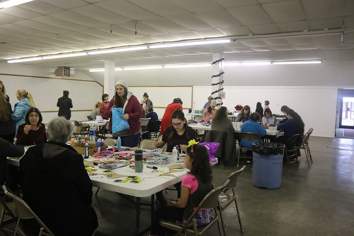 Photo by Mandi Bateman
There were six tables of crafting projects at CREATE, on December 9, at the Boundary County Fairgrounds.