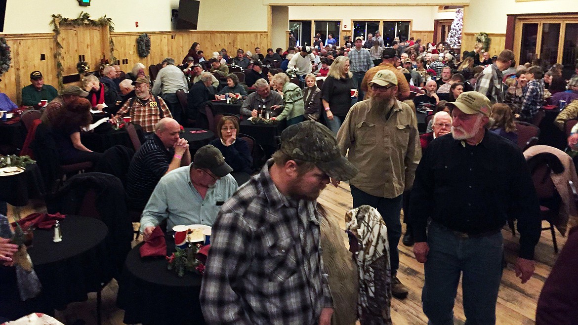 A packed house at the Paradise Hall, Quinn&#146;s Hot Springs Resort, ready to enjoy the night. (Erin Jusseaume/ Clark Fork Valley Press)